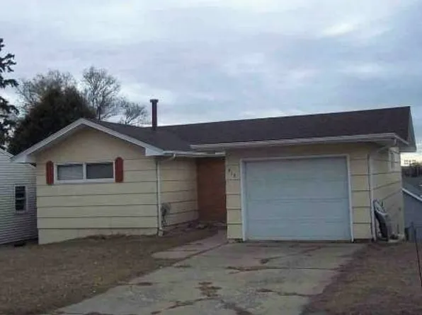 413 W F Ave, Bismarck, ND 58501
