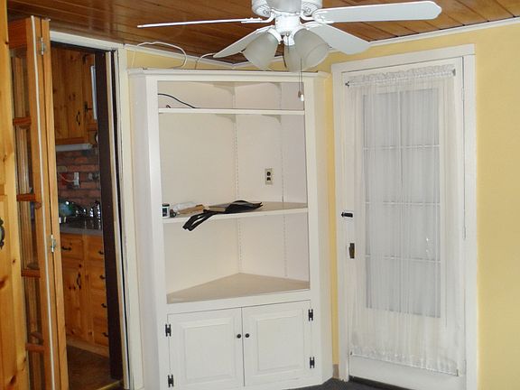 Sunroom Built in book/ storage case