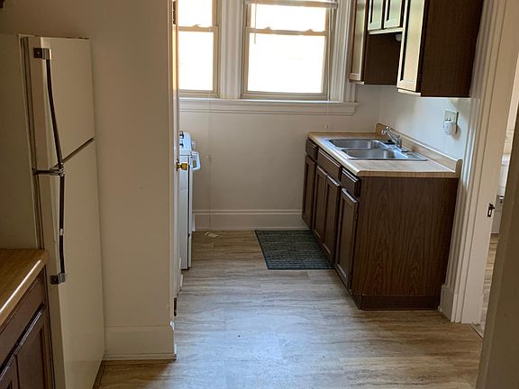 4th image of 5018 Marion Ave APT 4