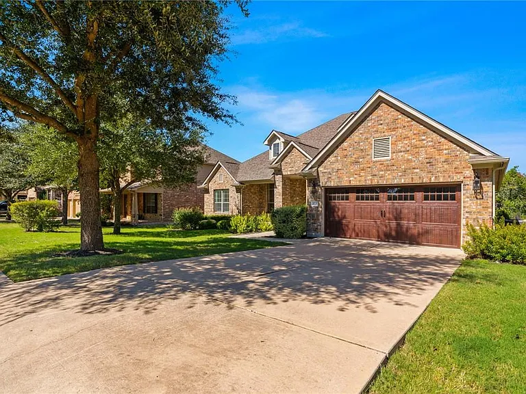 4708 Mont Blanc Dr — Photo 3