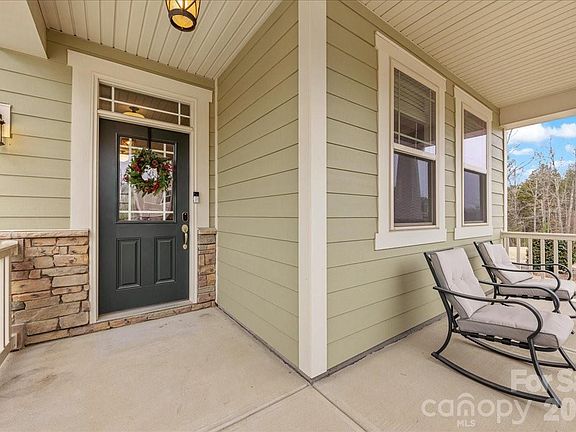 5th image of 14106 Magnolia Walk Dr