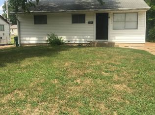 153 Perthshire Rd, Saint Louis, MO 63137