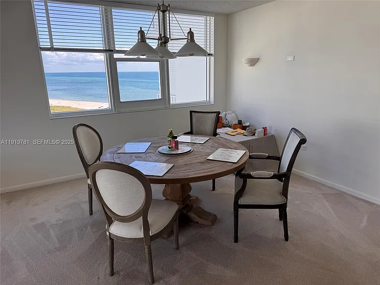 200 Ocean Lane Dr — Photo 4