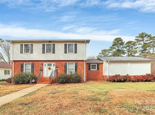 2468 Shaw Ave, Gastonia, NC 28054
