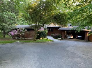 288 Briar Brae Rd, Stamford, CT 06903