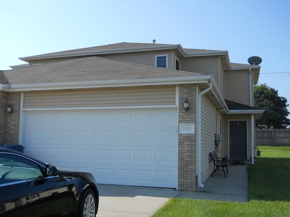 1st image of 2505 W Timberlake Dr #Townhouse