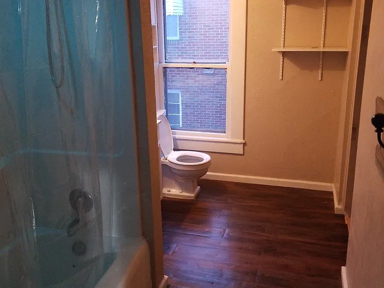 37 Marshall Ave #1/2 — Photo 9