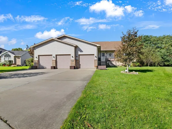 2800 Goldfinch St, Portage, IN 46368