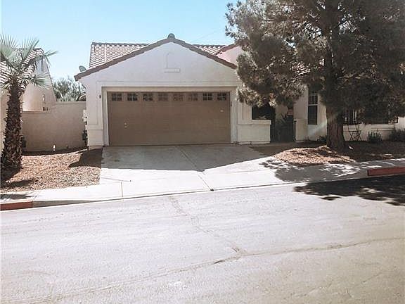 3rd image of 212 Misty Garden St