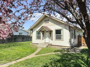 8411 Aspen Rd, Yakima, WA 98903