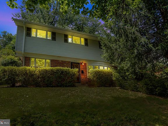 3rd image of 4618 Glasgow Dr
