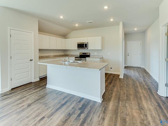 4th image of 123 Apricate Ln