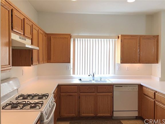 2nd image of 3248 Blossom Dr