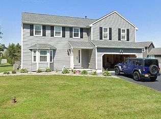 5125 Old Barn Rd, Clay, NY 13041