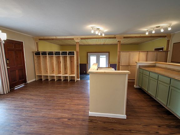 5th image of 518 Fulton St