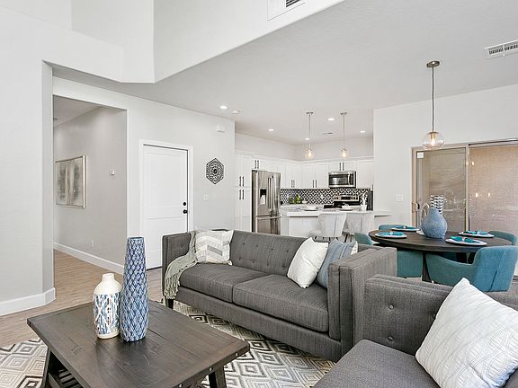 3rd image of 3006 N 37th St Unit 7
