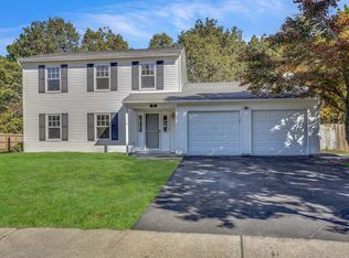 16 Kiwi Loop, Howell, NJ 07731