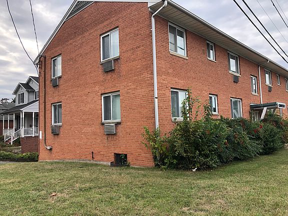 4th image of 2400 Lee Hwy APT 103