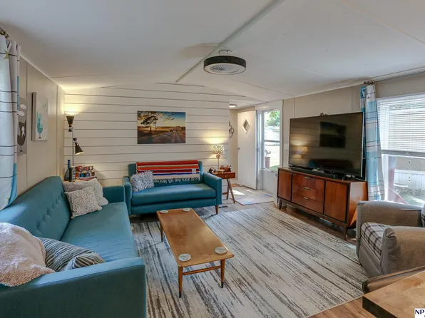 7612 N 101st Plz #34, Omaha, NE 68122