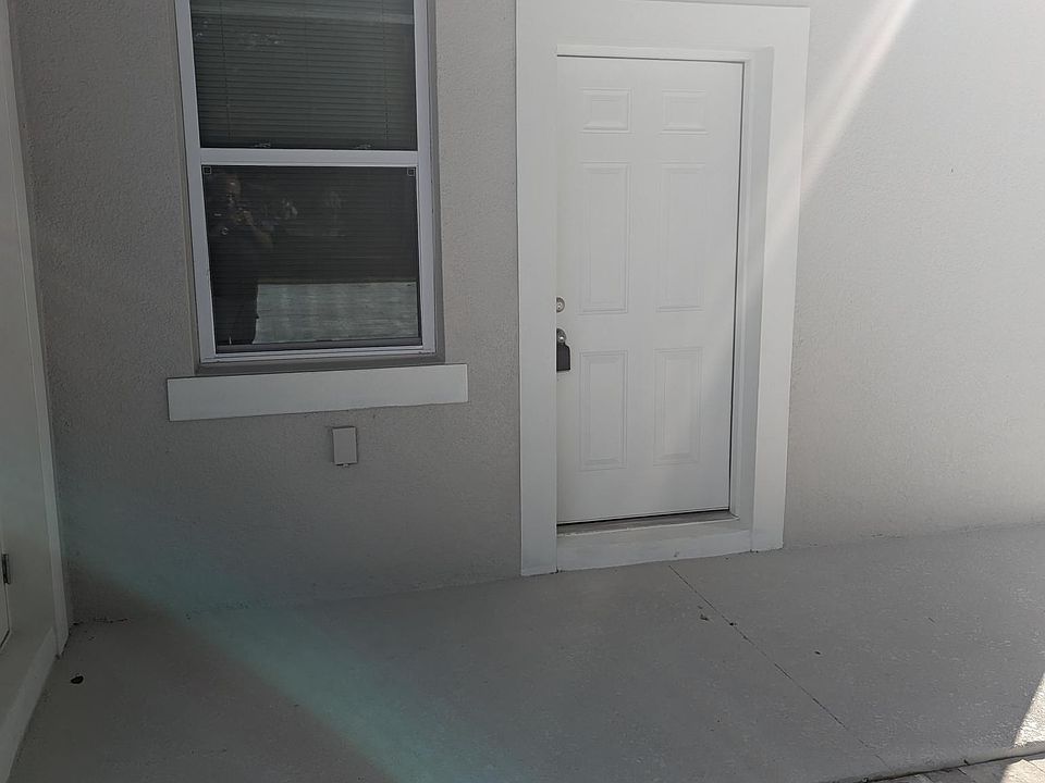 Private entry and porch