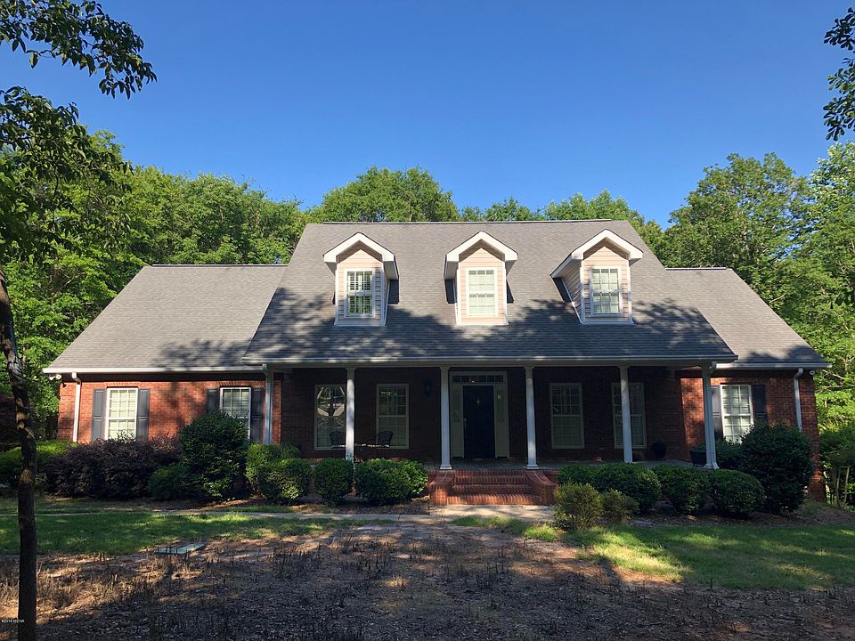 1st image of 160 Churchill Dr