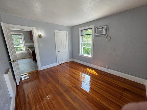 52 Avery St, North Attleboro, MA