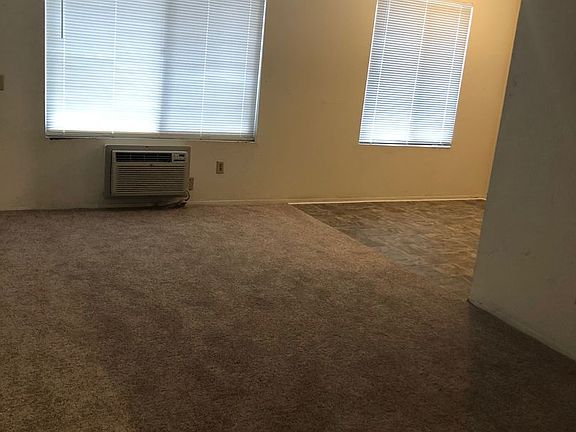 3rd image of 12711 Laurel St #3