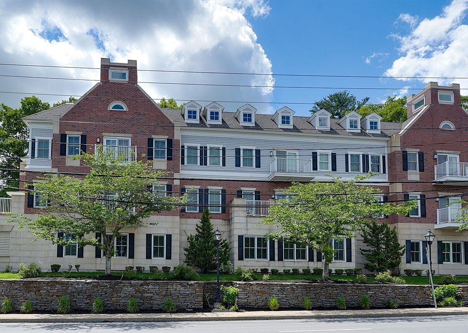 1st image of 235 Cambridge St Unit 202