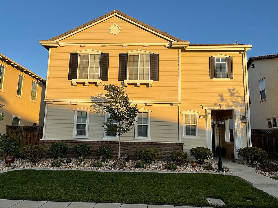 2nd image of 668 N San Marcos Dr