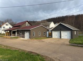 241 McKinley Ave, Newcomerstown, OH 43832