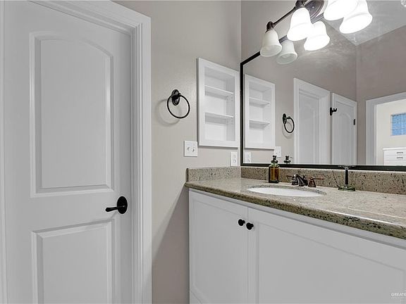 5th image of 1611 Madison Hope Dr