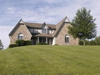 2nd image of 12601 Knollwood Dr