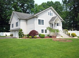 899 Beatrice Pkwy, Edison, NJ 08820