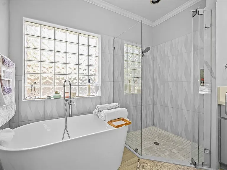 5522 Olympiad Dr — Photo 10