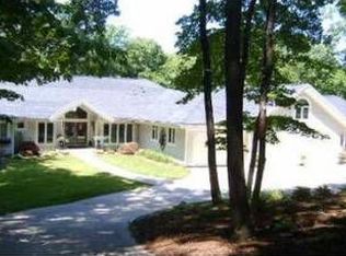 2281 Fair Ridge Dr NE, Ada, MI 49301