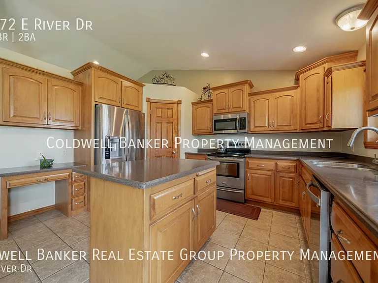 772 E River Dr — Photo 6