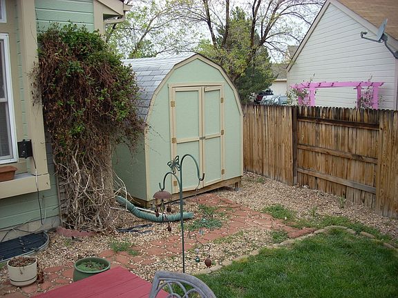 Utility Shed in back yard