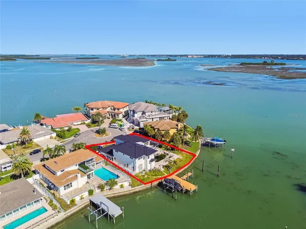 461 Palm Is NE, Clearwater, FL 33767