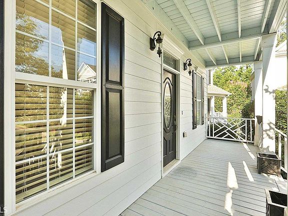 5th image of 223 Christina Ct