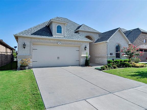 2nd image of 733 Elysee Ln