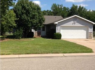 2048 N Forest Park St, Derby, KS 67037