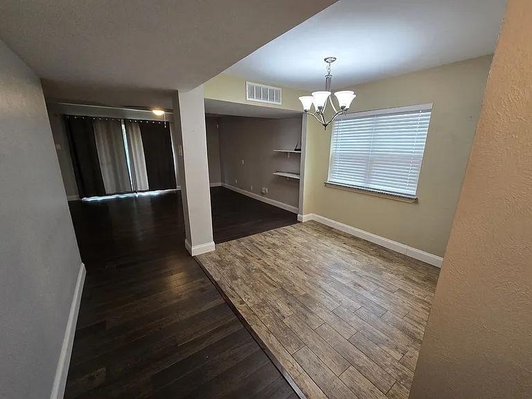 1630 Dell Oak Dr — Photo 4