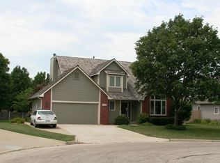 1013 Congressional Ct, Lawrence, KS 66049