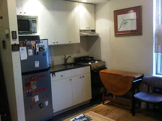 Rented by Buchbinder & Warren | media 36