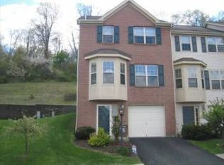 235 Hillvue Dr, Seven Fields, PA 16046