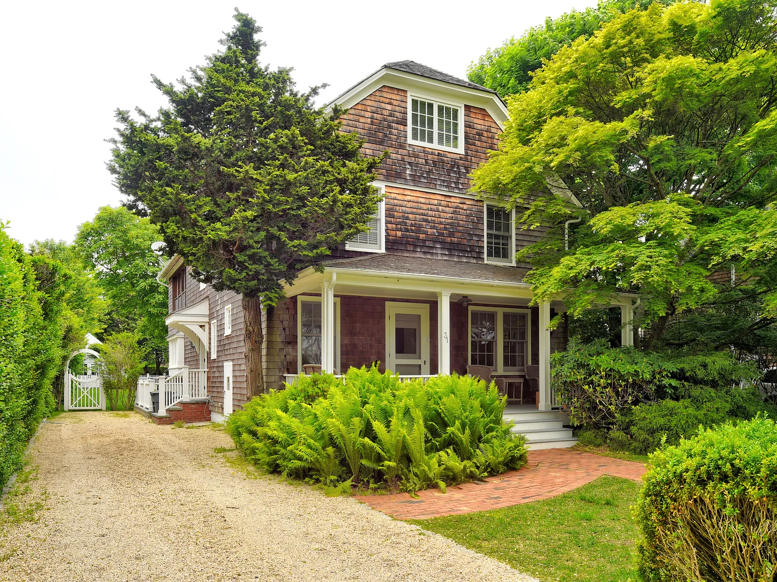 Near The Ocean & Village In Amagansett Lanes — Photo 1