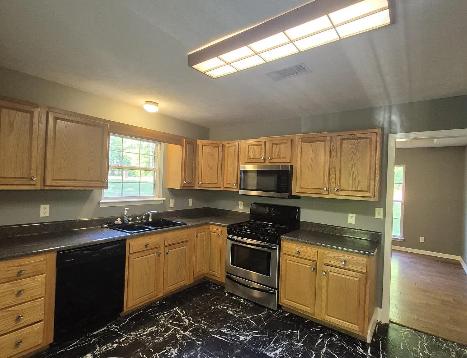 712 Michael Drive - 1 — Photo 1