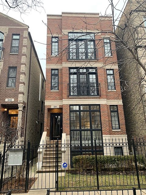 1st image of 3241 N Clifton Ave #3