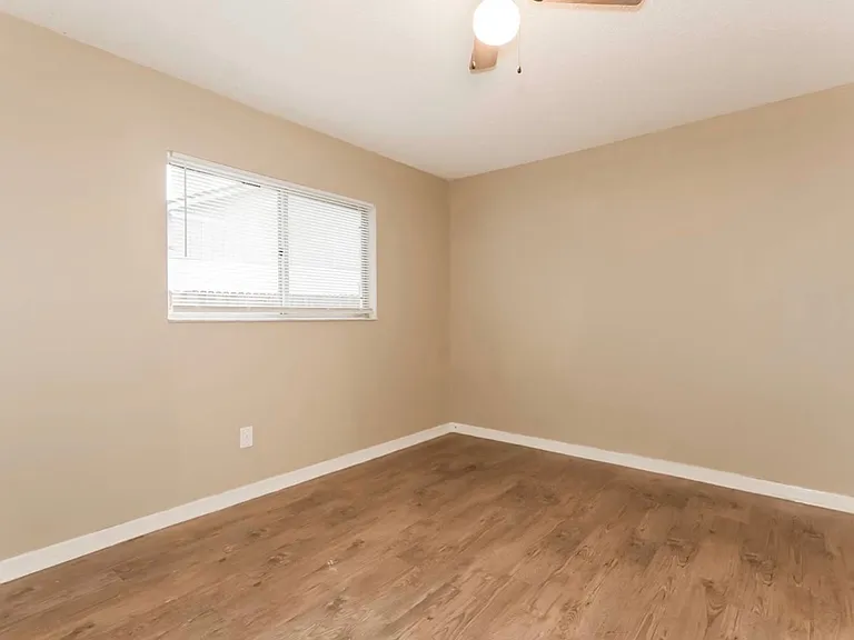 1001 Pinehaven Ct — Photo 10