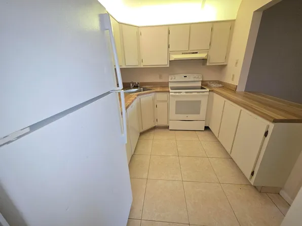 4962 Sable Pine A2 Circle #A2, West Palm Beach, FL 33417
